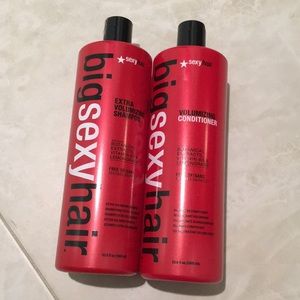 Huge set of big sexy hair!!